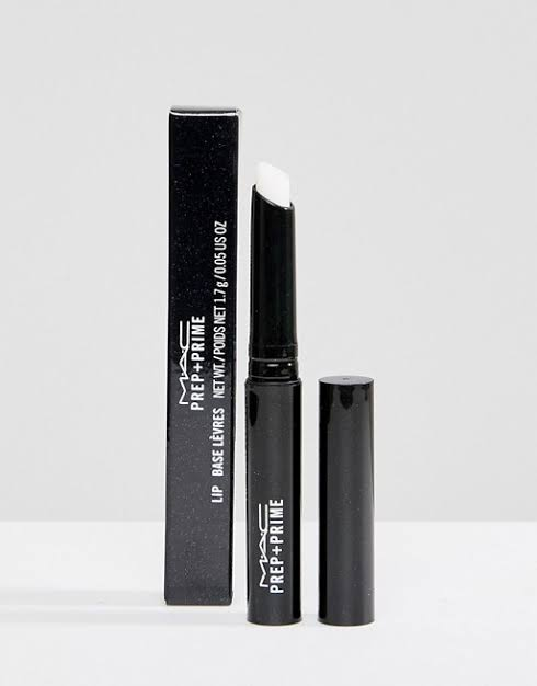 ULTRA Smooth Lips for an ULTRA Fine Lipstick