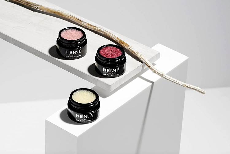 Henné Organics Lip Exfoliator in Nordic Berries