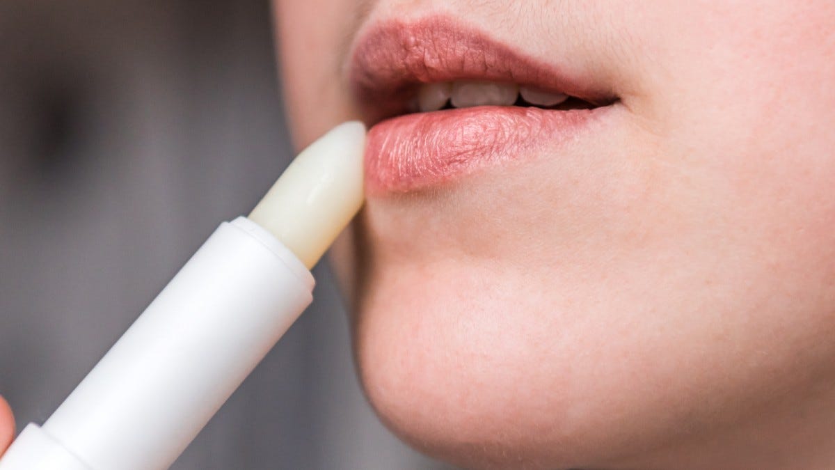 13 Best Medicated Lip Balm For Cracked Lips Blog Ox