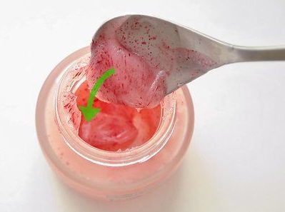 Petroleum Jelly And Sugar Lip Scrub