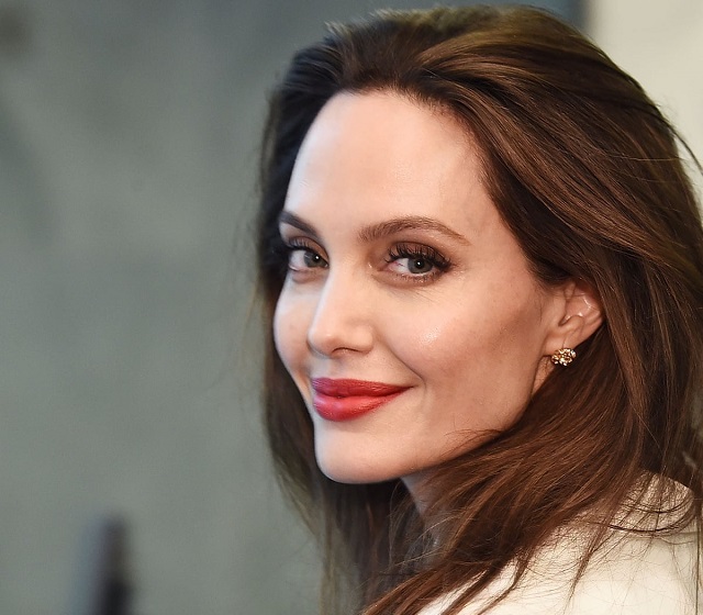 Beauty Secrets Angelina Jolie Follows